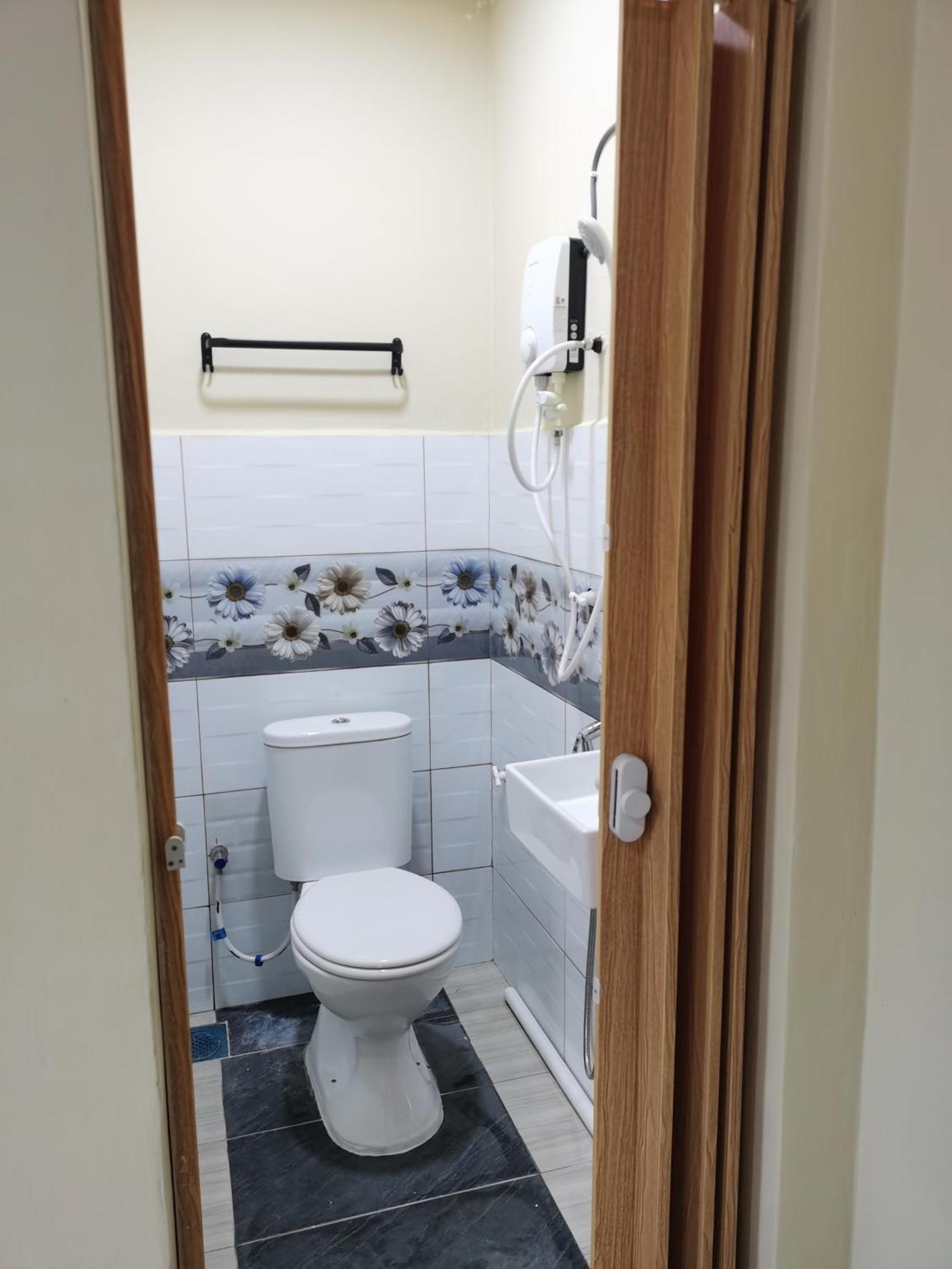 Roomstay Villa Tok Wan กวนตัน ภายนอก รูปภาพ